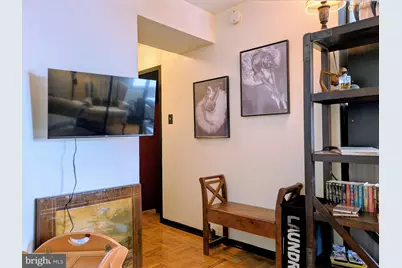 1801 Clydesdale Place NW #521, Washington, DC 20009 - Photo 3