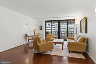 700 New Hampshire Ave NW, Washington, DC 20037 - Photo 9