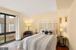 1077 30th St NW, Washington, DC 20007 - Photo 15