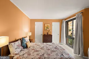 1077 30th St NW, Washington, DC 20007 - Photo 11