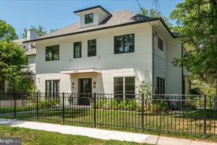 2733 Chesapeake St NW, Washington, DC 20008 - Photo 3