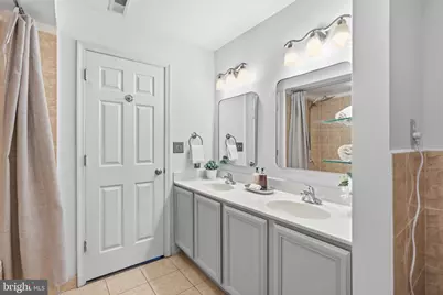17 V Street NW #1, Washington, DC 20001 - Photo 31