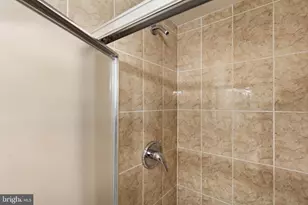 17 V St NW, Washington, DC 20001 - Photo 33