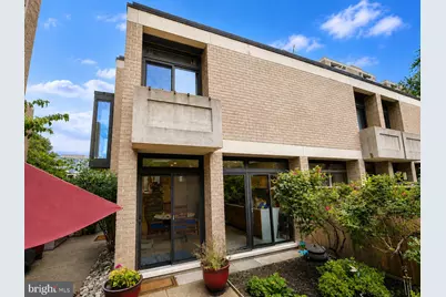 427 N Street SW, Washington, DC 20024 - Photo 1