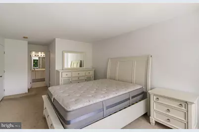 2111 Wisconsin Avenue NW #203, Washington, DC 20007 - Photo 13