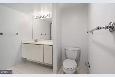 2111 Wisconsin Avenue NW #203, Washington, DC 20007 - Photo 15