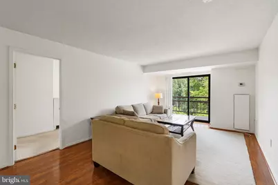 2111 Wisconsin Avenue NW #203, Washington, DC 20007 - Photo 7