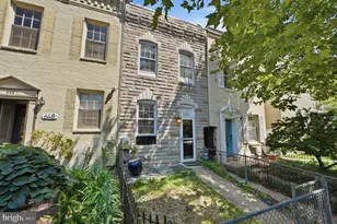 650 E St SE, Washington, DC 20003 - Photo 1
