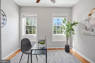 650 E St SE, Washington, DC 20003 - Photo 23