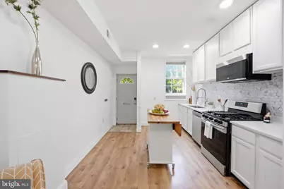 650 E Street SE, Washington, DC 20003 - Photo 9