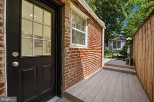 650 E St SE, Washington, DC 20003 - Photo 25