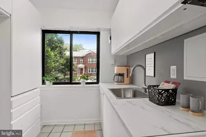 3901 Tunlaw Road NW #506, Washington, DC 20007 - Photo 3