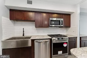 212 G St SW, Washington, DC 20024 - Photo 5