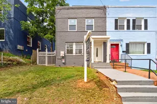 922 47th St NE, Washington, DC 20019 - Photo 1