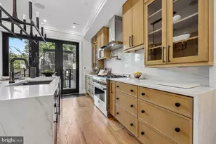 235 12th St SE, Washington, DC 20003 - Photo 9