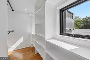 235 12th St SE, Washington, DC 20003 - Photo 35