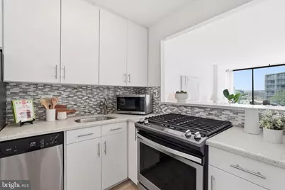 1301 20th Street NW #707, Washington, DC 20036 - Photo 11