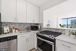 1301 20th St NW, Washington, DC 20036 - Photo 11