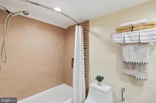 1325 18th St NW, Washington, DC 20036 - Photo 19
