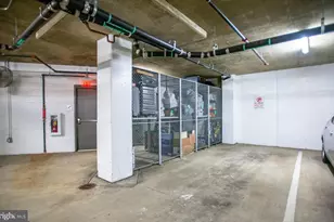 2550 17th St NW, Washington, DC 20009 - Photo 31