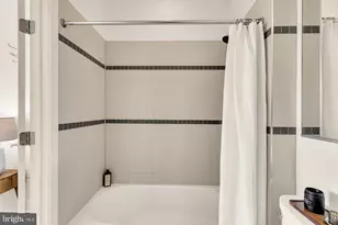 2550 17th St NW, Washington, DC 20009 - Photo 23