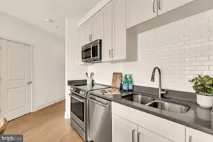 2550 17th St NW, Washington, DC 20009 - Photo 7