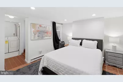 708 I Street SE #B, Washington, DC 20003 - Photo 15