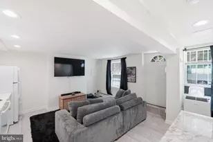 708 I St SE, Washington, DC 20003 - Photo 9