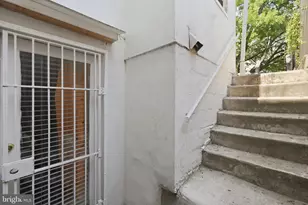 708 I St SE, Washington, DC 20003 - Photo 21