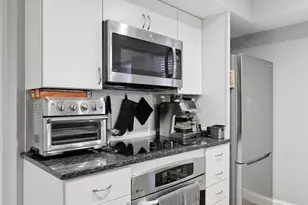 1527 16th St NW, Washington, DC 20036 - Photo 13