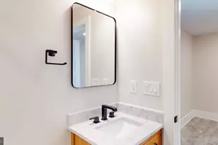 3001 11th St NW, Washington, DC 20001 - Photo 7