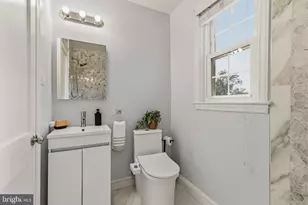 8232 Eastern Ave NW, Washington, DC 20012 - Photo 23