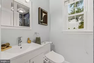 8232 Eastern Ave NW, Washington, DC 20012 - Photo 17