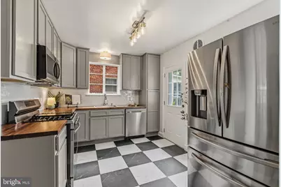 8232 Eastern Avenue NW, Washington, DC 20012 - Photo 13