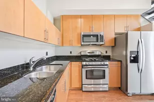 1390 Kenyon St NW, Washington, DC 20010 - Photo 7
