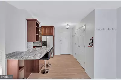 2401 H Street NW #409, Washington, DC 20037 - Photo 9