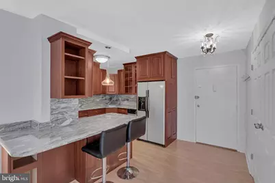 2401 H Street NW #409, Washington, DC 20037 - Photo 5