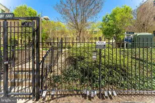 212 Oakwood St SE, Washington, DC 20032 - Photo 27