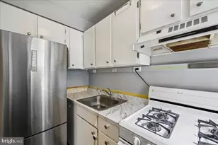 2301 41st St NW, Washington, DC 20007 - Photo 7