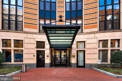 400 Massachusetts Avenue NW #817, Washington, DC 20001 - Photo 3