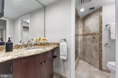 1099 22nd Street NW #104, Washington, DC 20037 - Photo 29