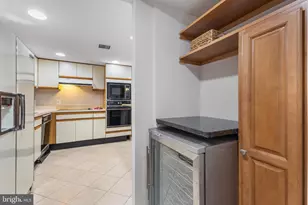 1099 22nd Street NW, Washington, DC 20037 - Photo 5