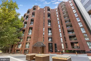 1099 22nd Street NW, Washington, DC 20037 - Photo 1