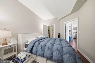 1000 New Jersey Avenue SE #1214, Washington, DC 20003 - Photo 5