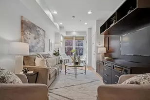 1215 11th St NW, Washington, DC 20001 - Photo 1