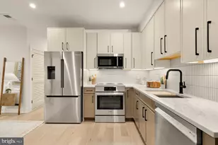 1463 Harvard St NW, Washington, DC 20009 - Photo 9