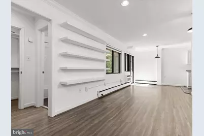 2325 42nd Street NW #320, Washington, DC 20007 - Photo 3