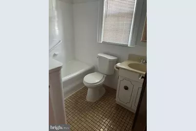 208 Farragut Street NW #204, Washington, DC 20011 - Photo 11