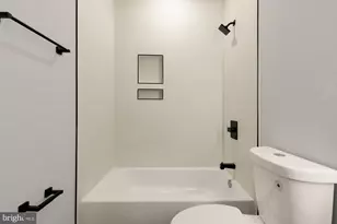 3215 Mt Pleasant St NW, Washington, DC 20010 - Photo 13