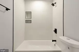 3215 Mt Pleasant St NW, Washington, DC 20010 - Photo 15